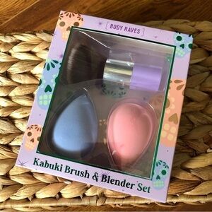 Body Raves: Kabuki Brush & Blender set